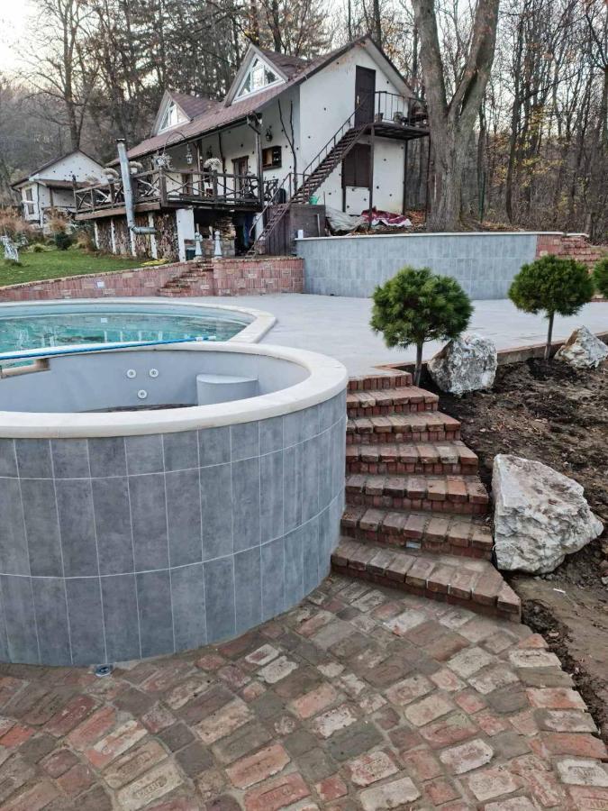 Panorama Hotel&SPA Chernivtsi Bagian luar foto