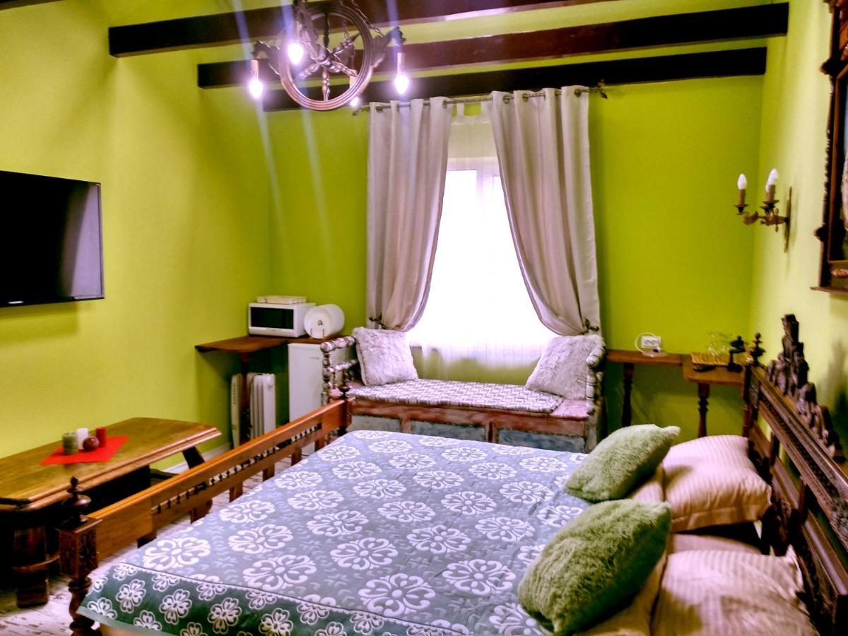 Panorama Hotel&SPA Chernivtsi Bagian luar foto