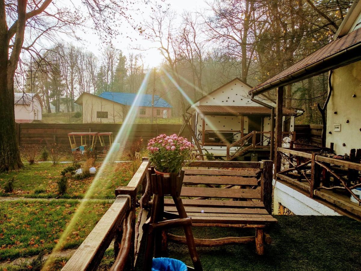 Panorama Hotel&SPA Chernivtsi Bagian luar foto