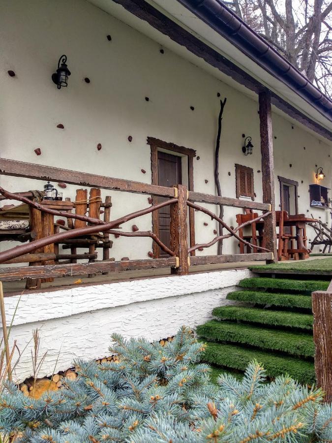 Panorama Hotel&SPA Chernivtsi Bagian luar foto
